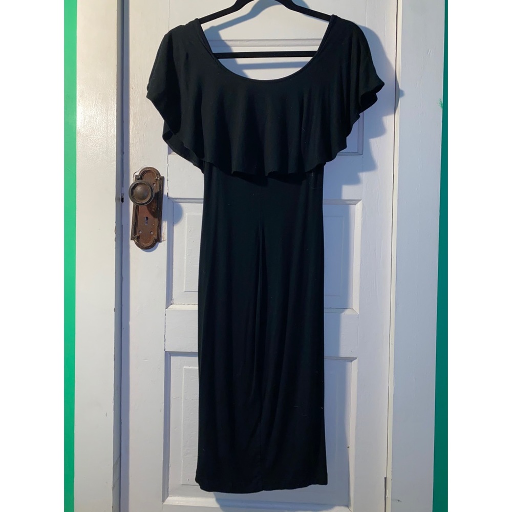 Carmen Marc Valvo ruffle off the shoulder dress!